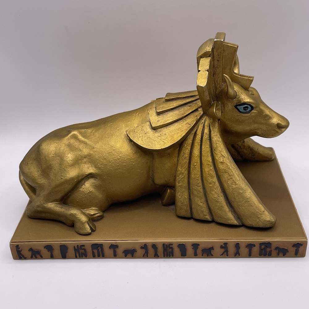 Cow Parade Egyptian Princess 9140 Vintage 2001 Resin Figurine